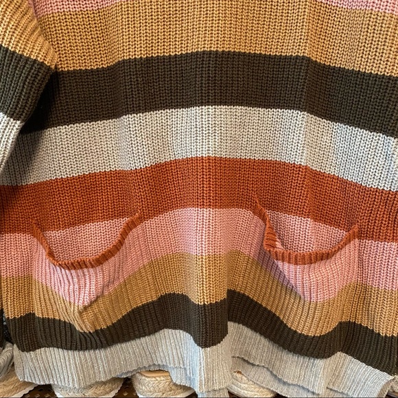 Fall Striped Sweater with Pcokets - Picture 3 of 7